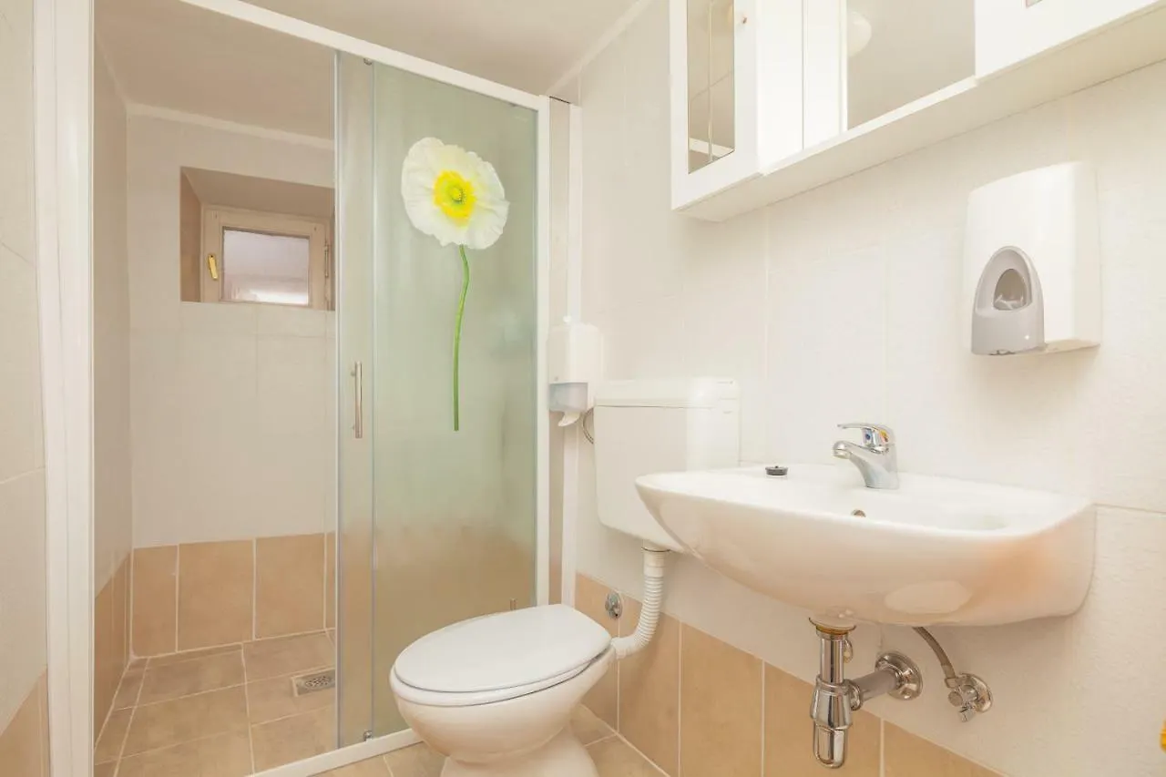 Miramare Apartment Pomer Croatia